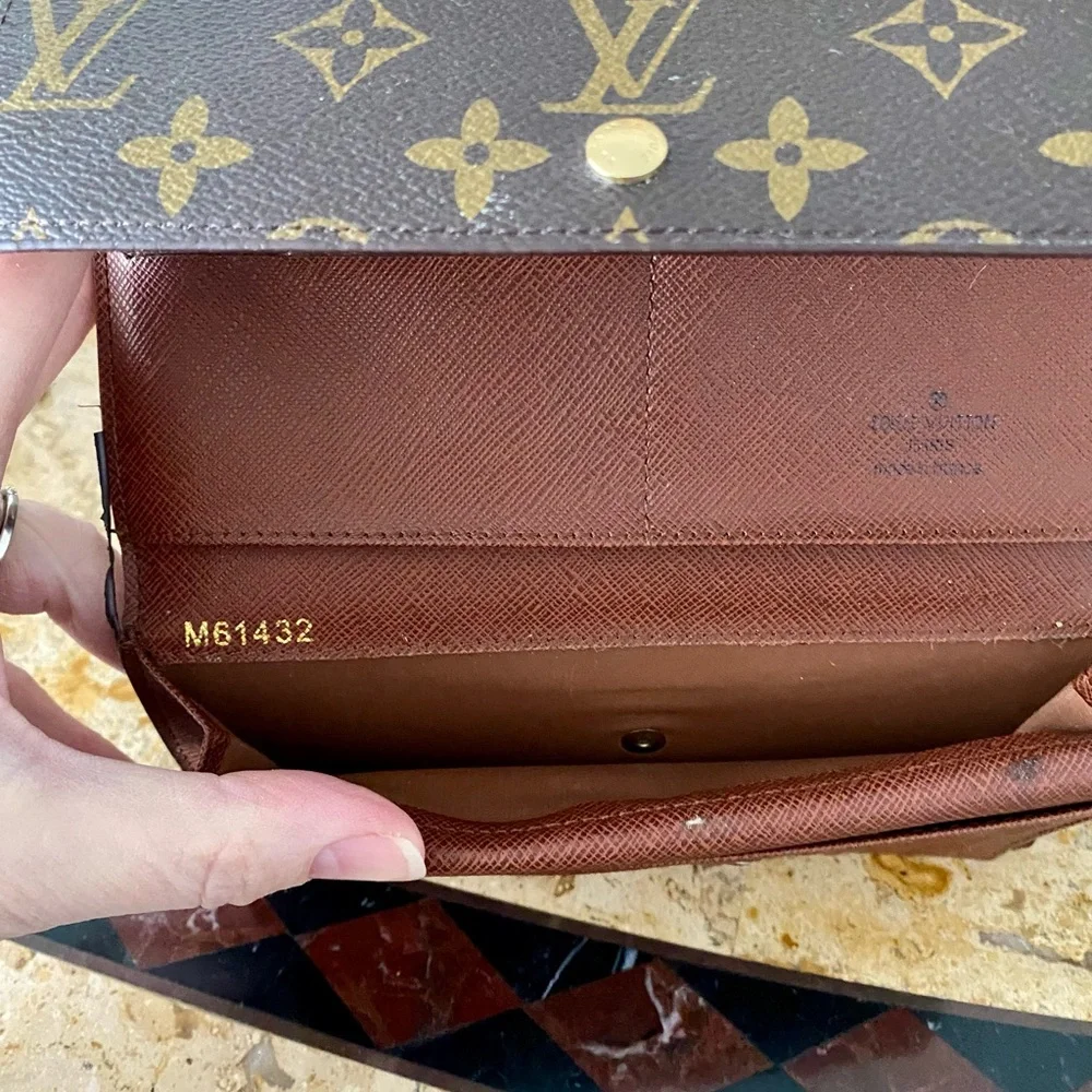 Monogram Canvas Brown Tote with Matching Monogram Wallet - Picture 10 of 12